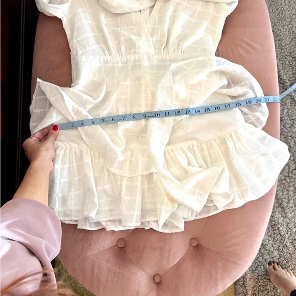 White romper long sleeves wrap size US10/ Medium - Picture 6 of 11